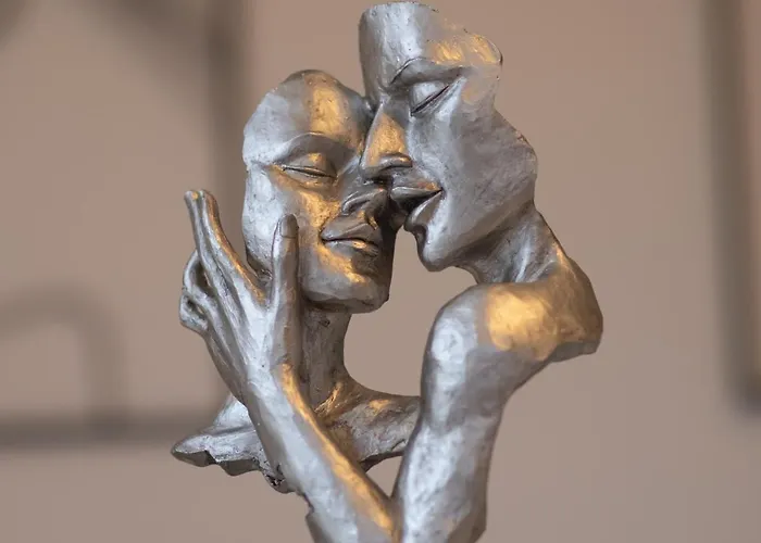 Appartement Arbeitsplatz, Balkon, Tiefgarage Naehe Neue Messe