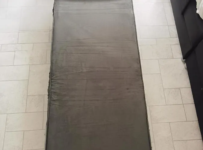 Arbeitsplatz, Balkon, Tiefgarage Naehe Neue Messe *