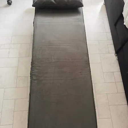 Arbeitsplatz, Balkon, Tiefgarage Naehe Neue Messe *