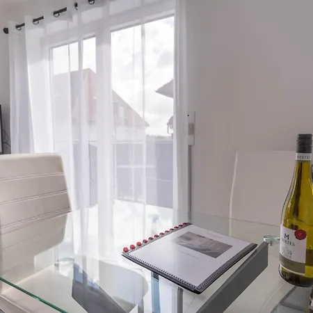 Arbeitsplatz, Balkon, Tiefgarage Naehe Neue Messe * Leipzig