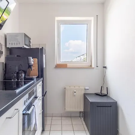 Arbeitsplatz, Balkon, Tiefgarage Naehe Neue Messe * Leipzig
