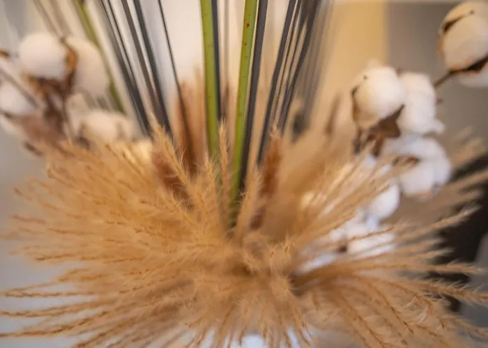 Arbeitsplatz, Balkon, Tiefgarage Naehe Neue Messe 公寓