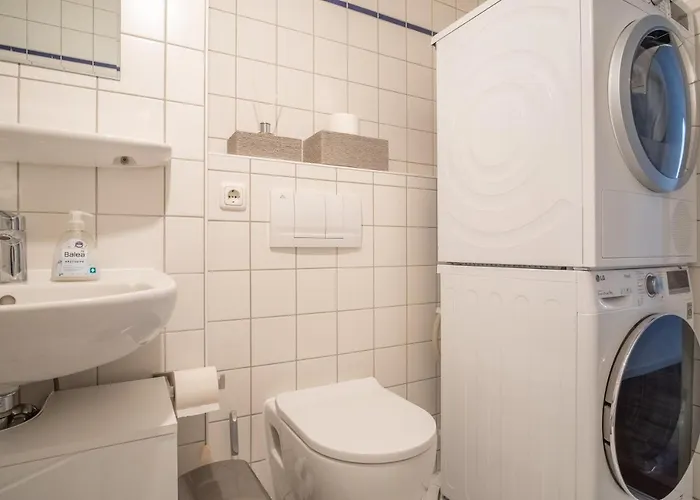 Arbeitsplatz, Balkon, Tiefgarage Naehe Neue Messe 莱比锡